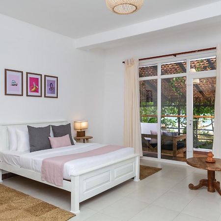 Hôtel Locale à Weligama Extérieur photo